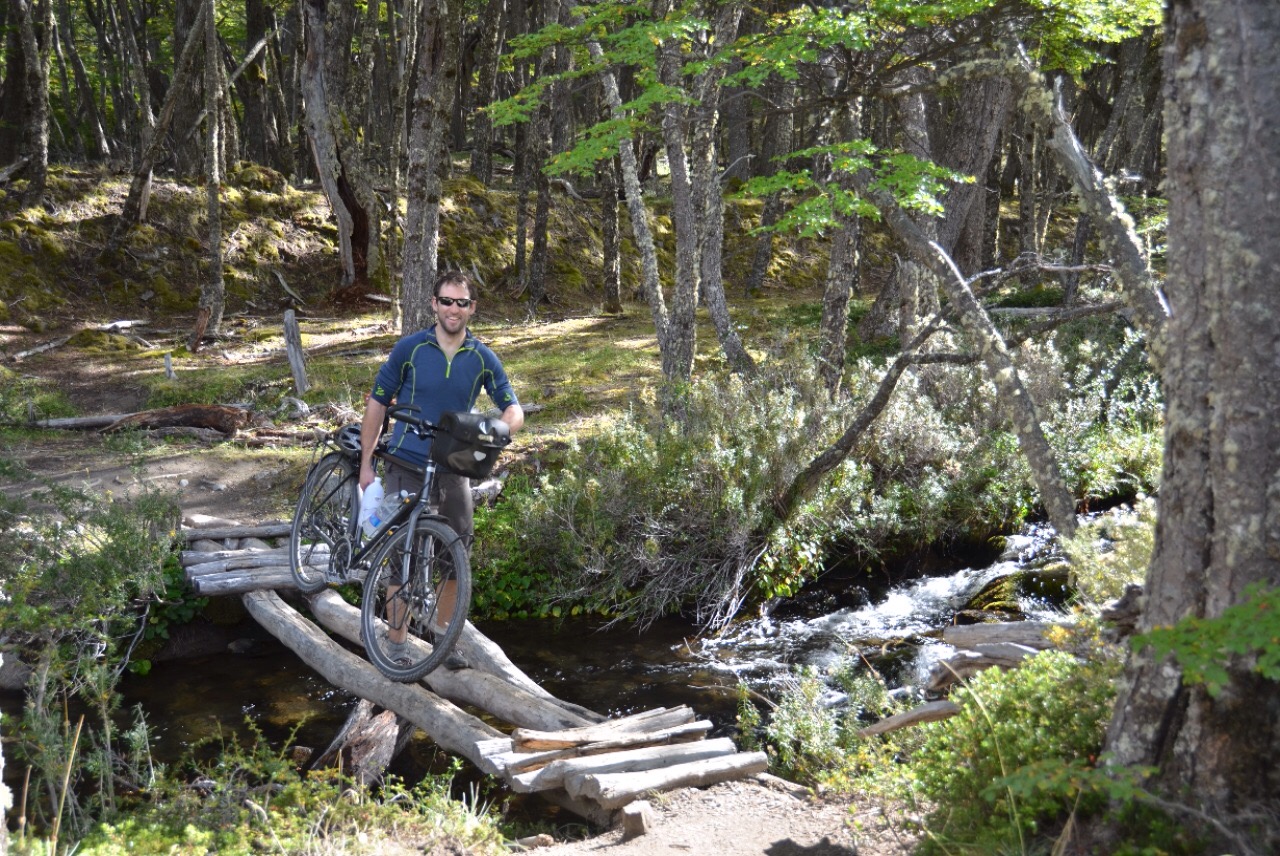 Flussquerungen: trockenen Fusses über die 