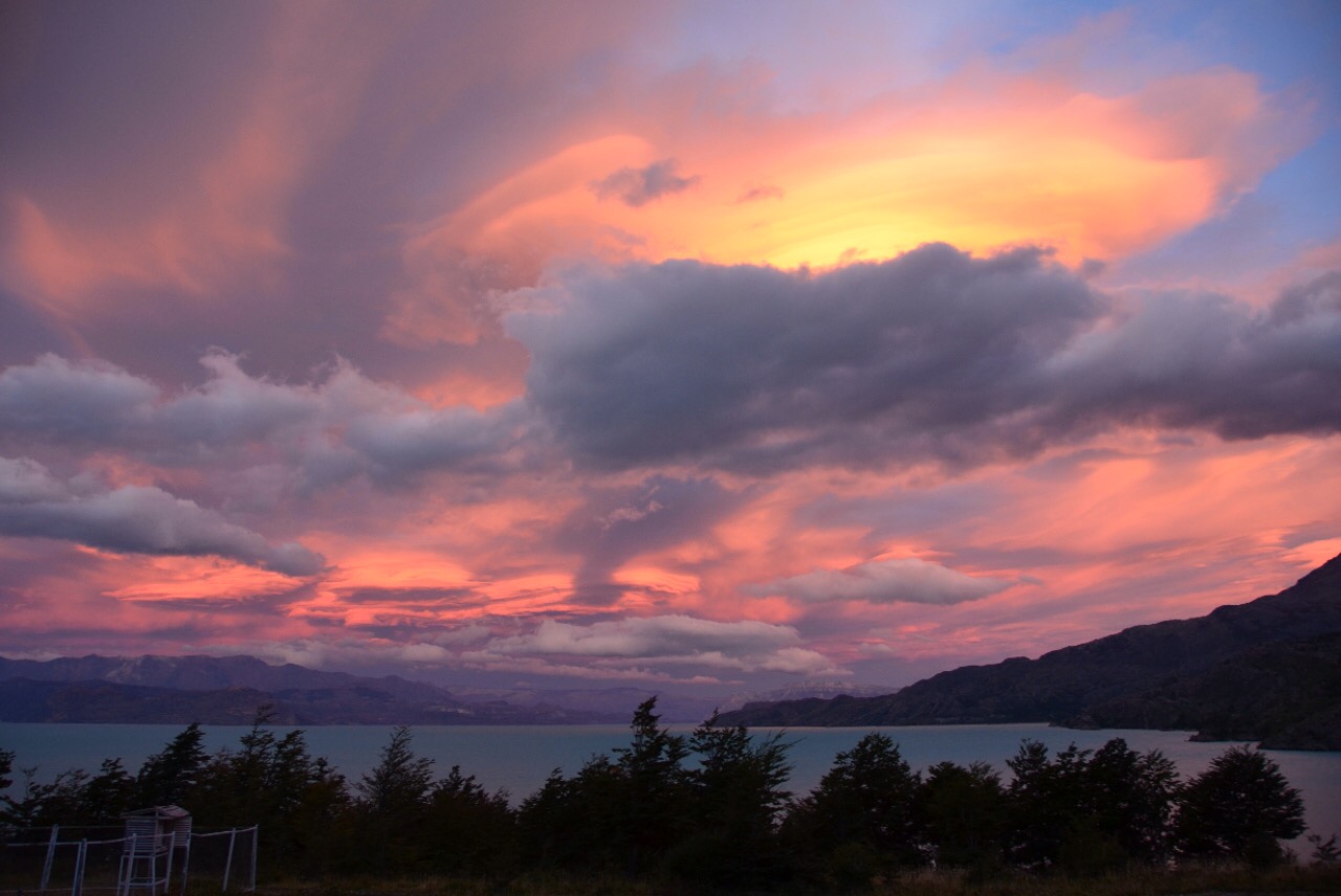 Wunderschöne Abendstimmung über dem Lago O'Higgins