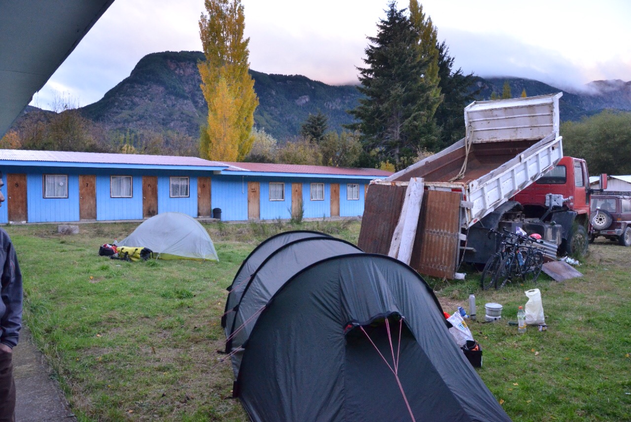 Road-Movie Feeling in Villa Mañihuales Road-Movie Feeling in Villa Mañihuales