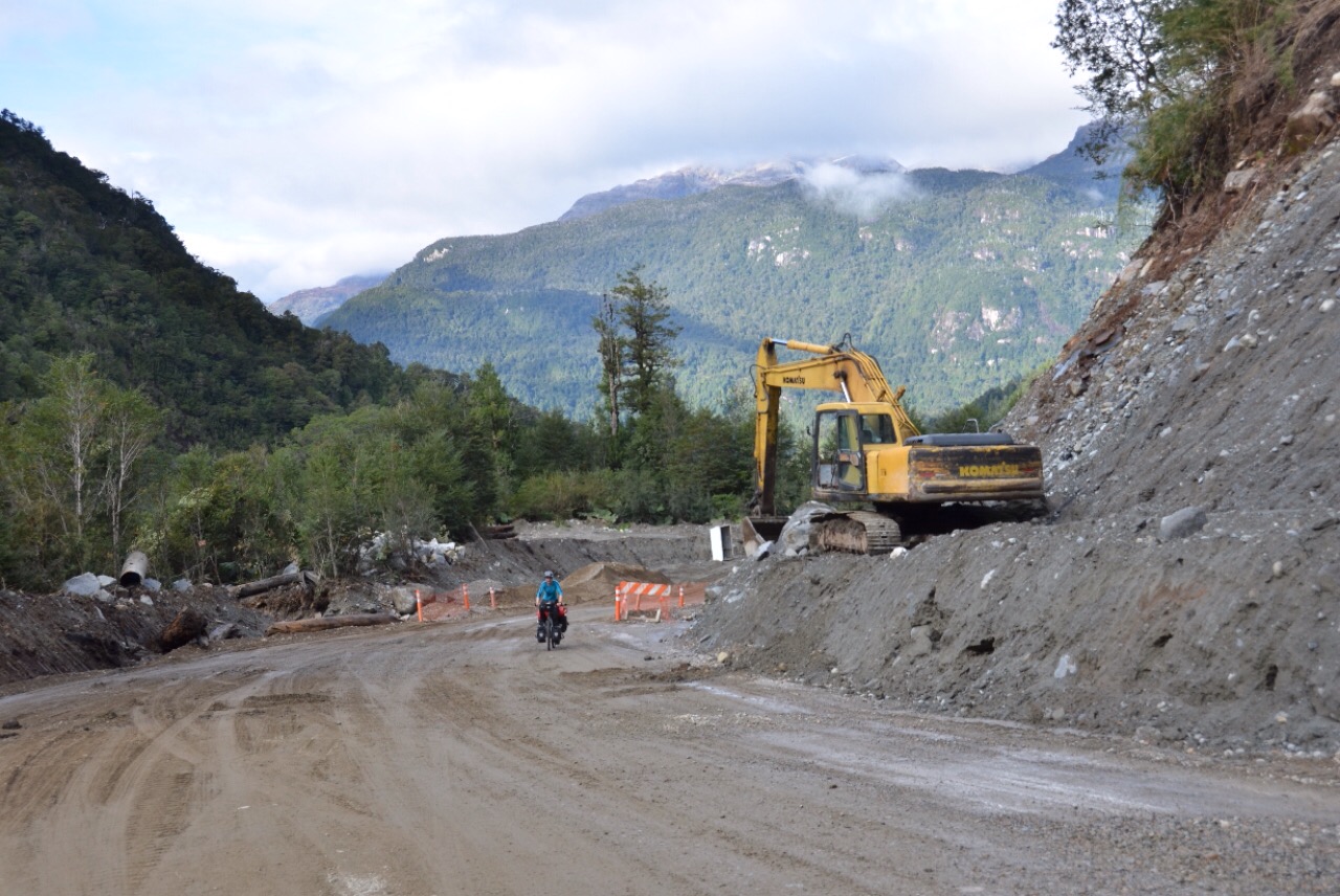 Eindrücklicher Strassenbau Eindrücklicher Strassenbau