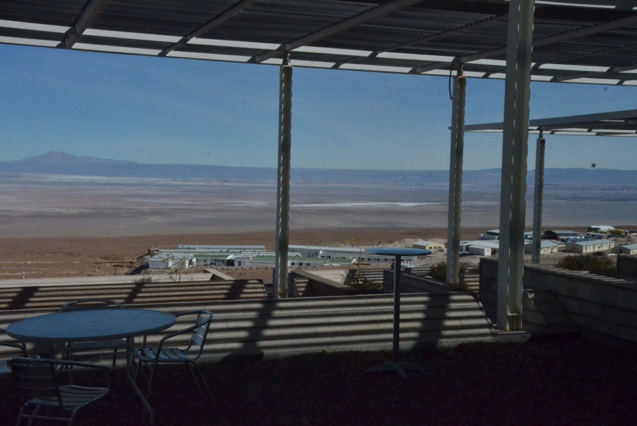 Aussicht vom ALMA auf den Salar de Atacama